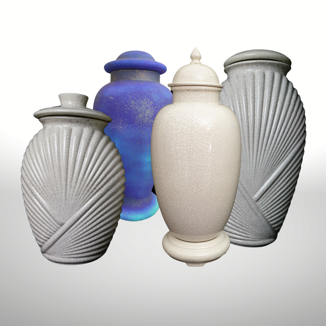 4 Large sized urns of different shapes